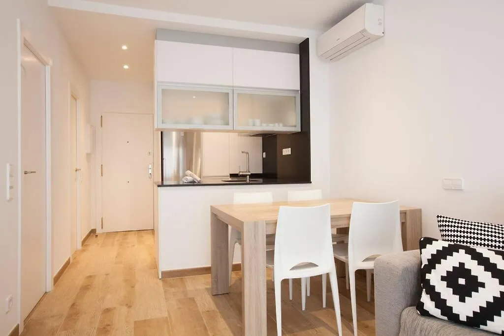 Appartamento Diagonal/Paseo De Gracia 4 Pax Barcellona