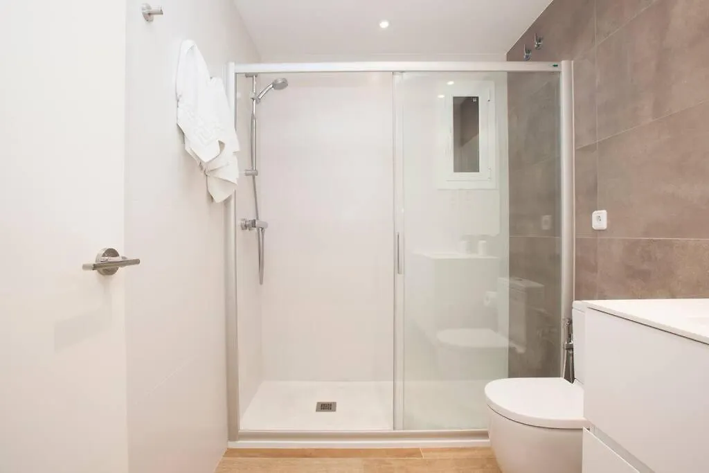 Diagonal/Paseo De Gracia 4 Pax Daire Barselona