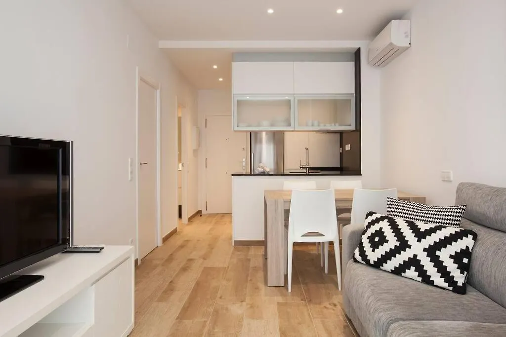 Diagonal/Paseo De Gracia 4 Pax Daire Barselona